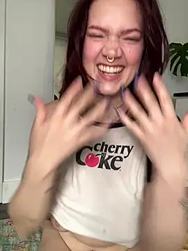 zarialove online show from March 4, 2026, 7:09 pm