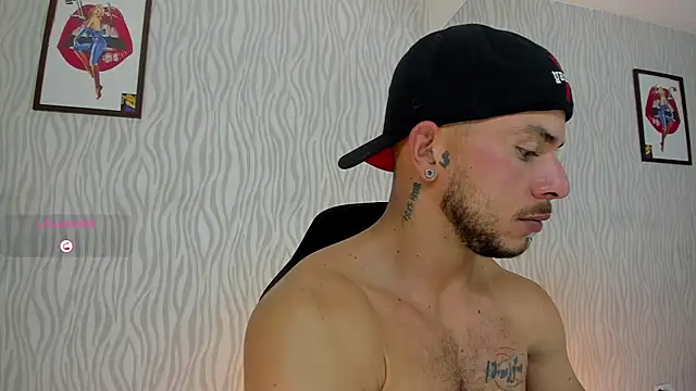 Snapshot of dylan_jacobx chatting on October 9, 2025, 12:30 am dylan jacobx online show from October 9, 2025, 12:30 am