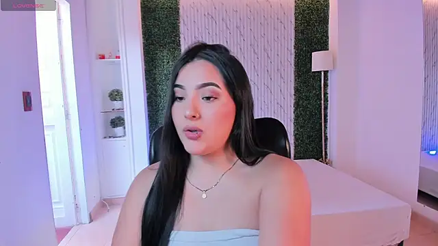 Snapshot of sofiacaramel chatting on December 3, 2025, 4:16 pm sofiacaramel online show from December 3, 2025, 4:16 pm