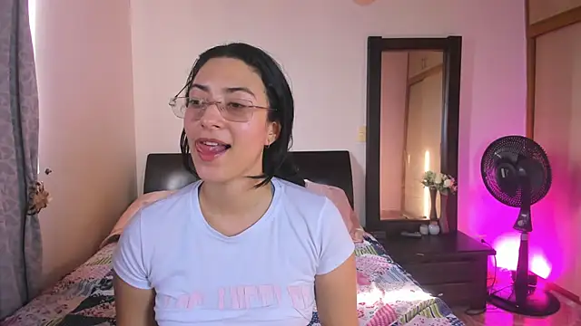 Snapshot of victoria_flores1 chatting on July 31, 2026, 9:47 pm victoria flores1 online show from July 31, 2026, 9:47 pm