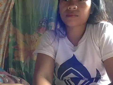 Snapshot of precious_lyn chatting on October 17, 2025, 3:42 am precious lyn online show from October 17, 2025, 3:42 am