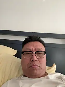 Snapshot of tashaninlife chatting on May 3, 2026, 10:49 pm tashaninlife online show from May 3, 2026, 10:49 pm