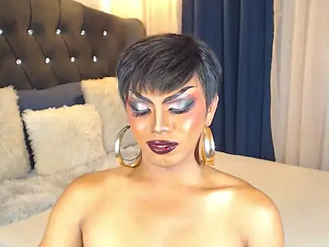 SmokingDomDiva online show from October 28, 2025, 5:33 am