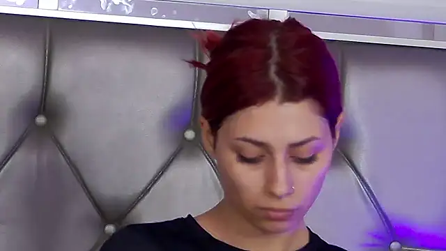 LunaHart online show from March 22, 2026, 12:52 pm