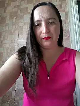 Snapshot of EvelinCutex chatting on May 25, 2026, 7:14 am EvelinCutex online show from May 25, 2026, 7:14 am