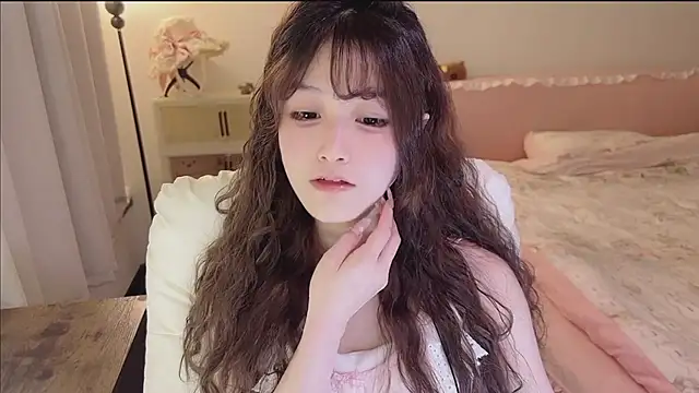 FuFu-puff online show from March 23, 2026, 4:44 pm