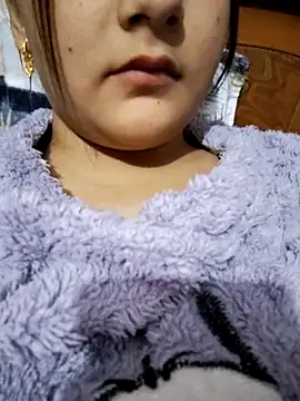 Anushka14321 online show from November 13, 2025, 8:52 pm