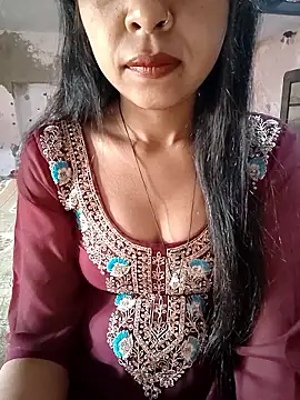 Snapshot of Paakhi-Singh chatting on December 23, 2025, 4:43 am Paakhi-Singh online show from December 23, 2025, 4:43 am