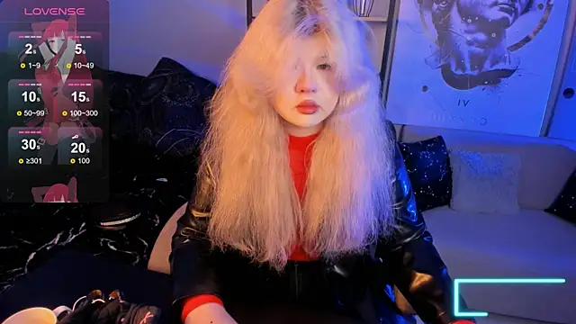 LilithNelson online show from October 17, 2025, 8:33 pm