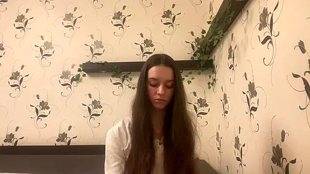 Snapshot of AshleyEady chatting on September 29, 2025, 9:19 pm AshleyEady online show from September 29, 2025, 9:19 pm