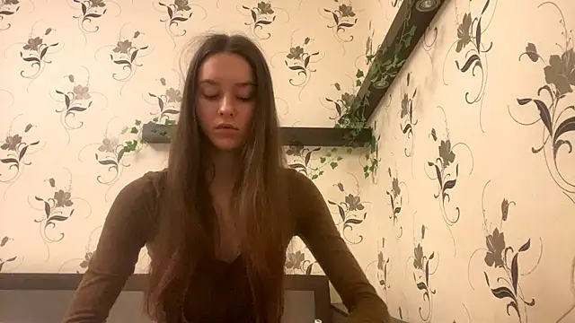 Snapshot of AshleyEady chatting on October 5, 2025, 9:34 pm AshleyEady online show from October 5, 2025, 9:34 pm