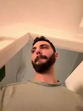 Simon-xx online show from January 11, 2026, 1:43 am