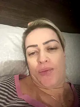 Snapshot of Alerquinasc chatting on December 16, 2025, 6:29 am Alerquinasc online show from December 16, 2025, 6:29 am