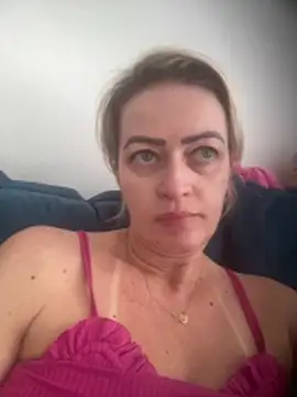 Snapshot of Alerquinasc chatting on December 22, 2025, 1:19 pm Alerquinasc online show from December 22, 2025, 1:19 pm