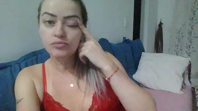 Snapshot of Alerquinasc chatting on March 24, 2026, 5:45 am Alerquinasc online show from March 24, 2026, 5:45 am