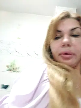 Snapshot of Alisasex@xh chatting on September 22, 2025, 7:32 am Alisasexxh online show from September 22, 2025, 7:32 am