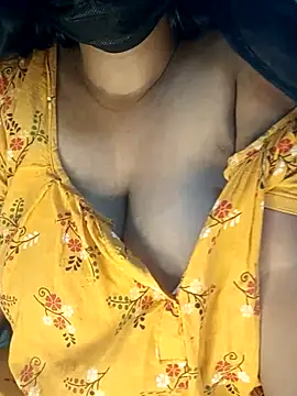 yoursexy rumi online show from November 12, 2025, 1:55 pm