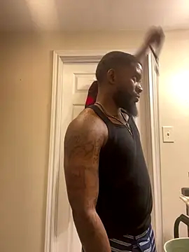 Snapshot of StandOnthatboy chatting on October 12, 2025, 9:47 pm StandOnthatboy online show from October 12, 2025, 9:47 pm