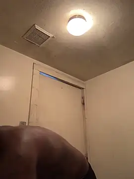 Snapshot of StandOnthatboy chatting on October 31, 2025, 7:04 pm StandOnthatboy online show from October 31, 2025, 7:04 pm