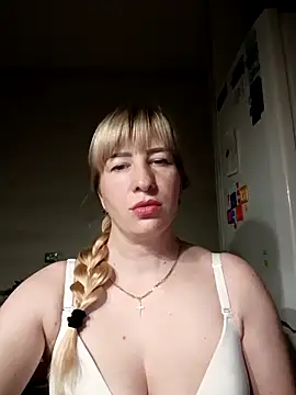 babyjessi online show from October 28, 2025, 9:50 pm