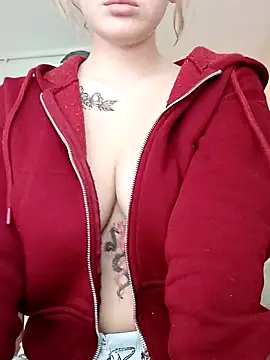 atessu07 online show from February 4, 2026, 8:20 am