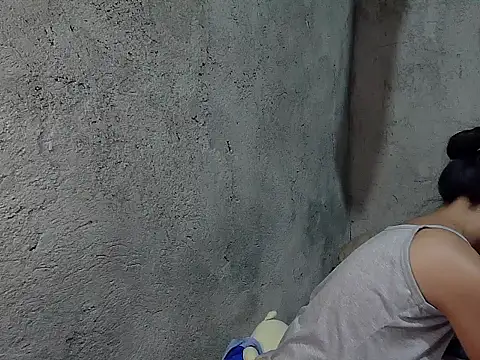 janelovely18 online show from October 14, 2025, 9:15 pm