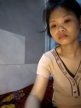 LinhNa999 online show from September 16, 2025, 11:50 pm