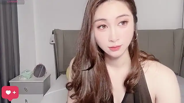 wuyueaini online show from October 9, 2025, 6:55 am