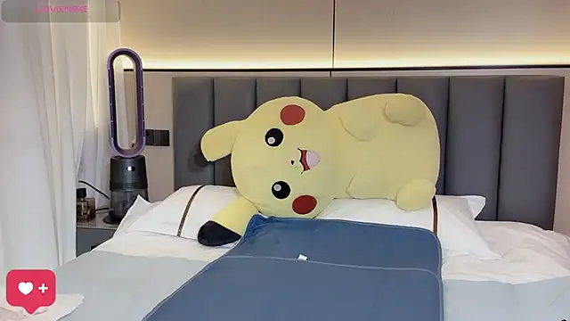 wuyueaini online show from April 16, 2026, 6:25 am