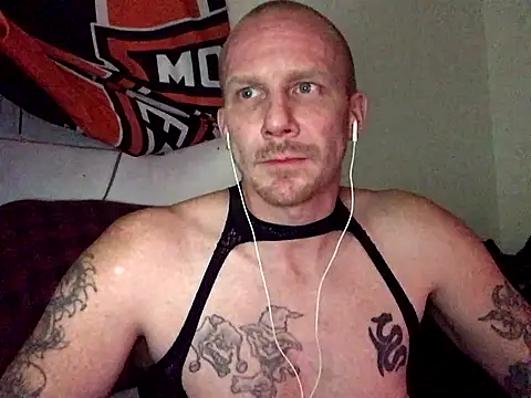 Snapshot of Jigglymeat chatting on October 20, 2025, 5:30 am Jigglymeat online show from October 20, 2025, 5:30 am