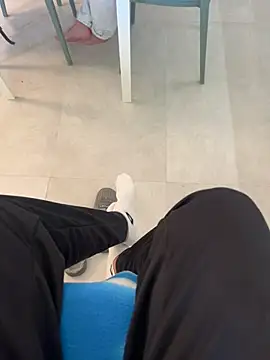 Manu97k online show from March 24, 2026, 2:33 pm