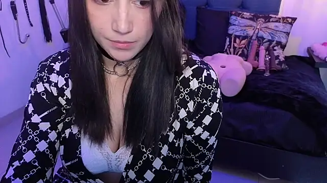 Snapshot of elowen_halley1 chatting on September 25, 2025, 6:00 pm elowen halley1 online show from September 25, 2025, 6:00 pm