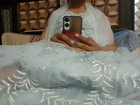 ruhithakur65 online show from February 19, 2026, 7:54 pm