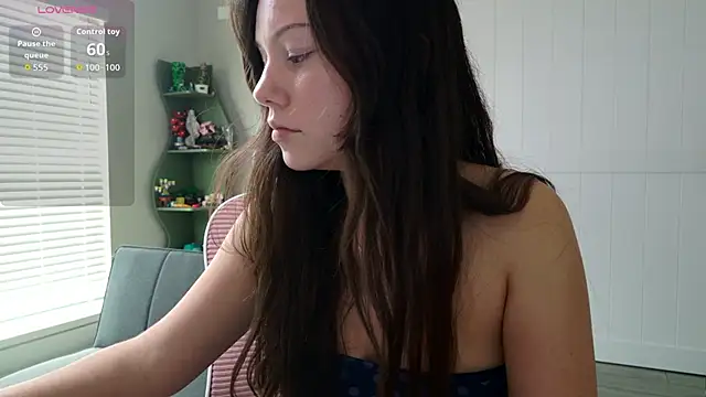 Snapshot of lilbbyily chatting on June 30, 2026, 6:09 pm lilbbyily online show from June 30, 2026, 6:09 pm