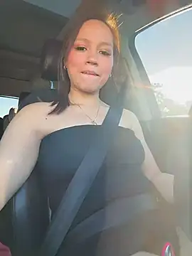 Mrs MrLove online show from November 7, 2025, 11:27 pm