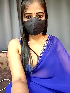 Snapshot of Misss-julli chatting on November 16, 2025, 6:46 pm Misss-julli online show from November 16, 2025, 6:46 pm