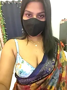 hoty sonali online show from October 13, 2025, 1:33 pm