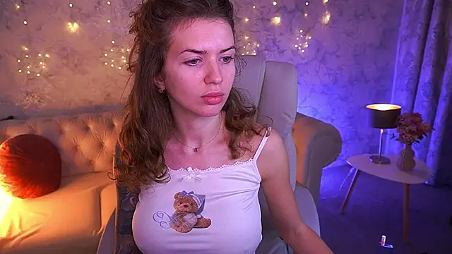 CurlyCandyXX online show from February 25, 2026, 8:35 am