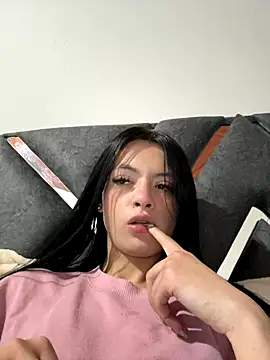 LiaCollings online show from September 19, 2025, 11:55 am