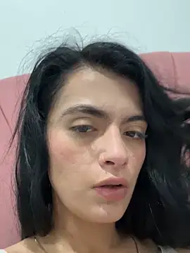 LiaCollings online show from October 8, 2025, 9:51 am