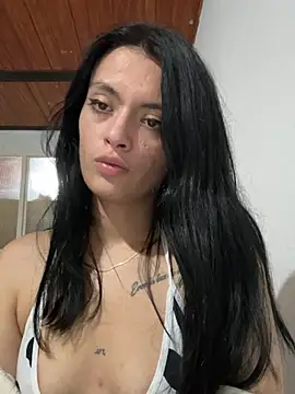 LiaCollings online show from February 19, 2026, 11:01 pm