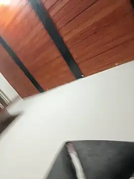 LiaCollings online show from April 9, 2026, 11:15 am