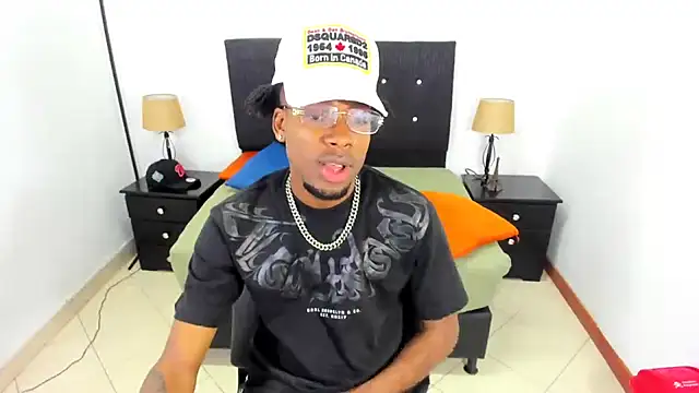 Snapshot of maikol_monstercock chatting on October 10, 2025, 2:10 am maikol monstercock online show from October 10, 2025, 2:10 am