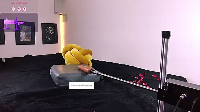 Snapshot of Lena_Darko chatting on February 13, 2026, 7:43 pm Lena Darko online show from February 13, 2026, 7:43 pm