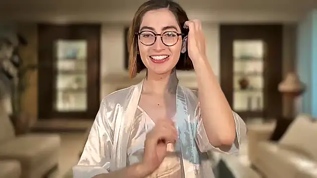 rousseblossom online show from October 20, 2025, 12:33 am