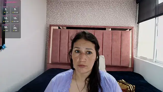Snapshot of Barbara_fox__ chatting on April 23, 2026, 12:15 pm Barbara fox online show from April 23, 2026, 12:15 pm