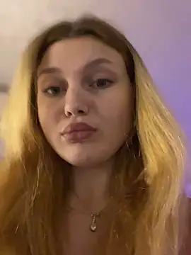 Emaline Fane online show from December 17, 2025, 6:03 pm