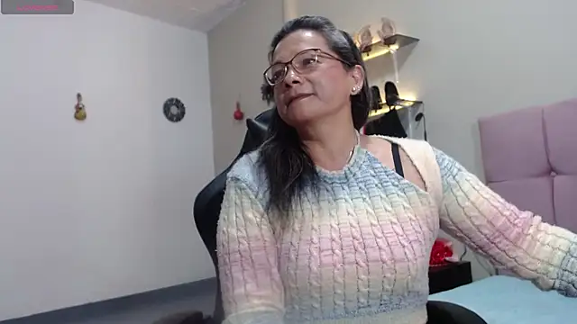 SolVegaNaciente online show from November 2, 2025, 3:31 am