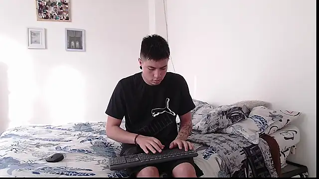 Snapshot of Sweet_paradisex chatting on September 22, 2025, 11:56 am Sweet paradisex online show from September 22, 2025, 11:56 am