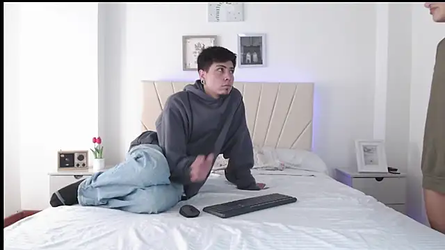 Snapshot of Sweet_paradisex chatting on November 7, 2025, 1:22 pm Sweet paradisex online show from November 7, 2025, 1:22 pm